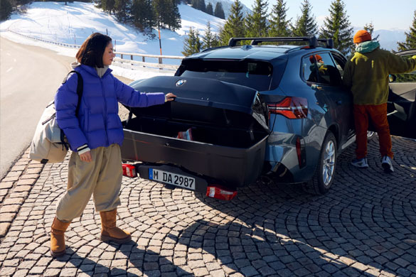 Pojemnik tylny BMW.