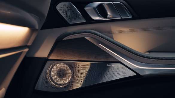 System nagłośnienia Diamond Surround marki Bowers & Wilkins.
