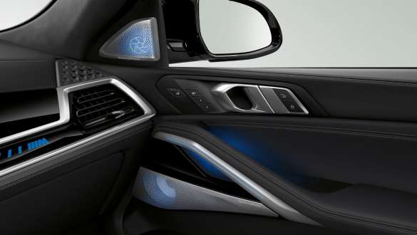  System nagłośnienia Diamond Surround marki Bowers & Wilkins. 